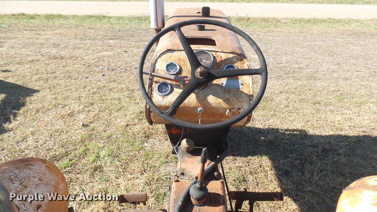 image for item ED9177 Case 211B tractor