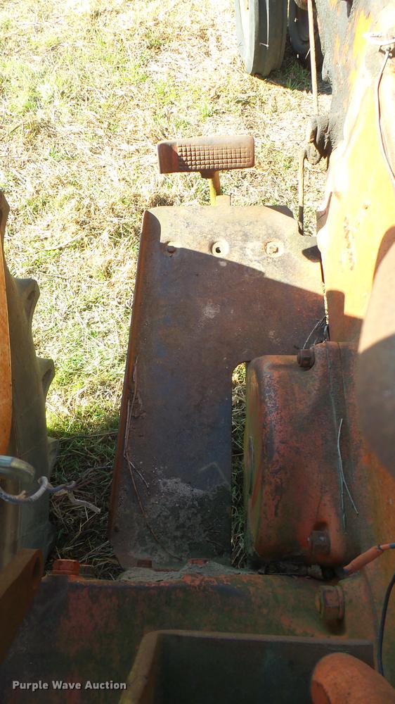 image for item ED9177 Case 211B tractor