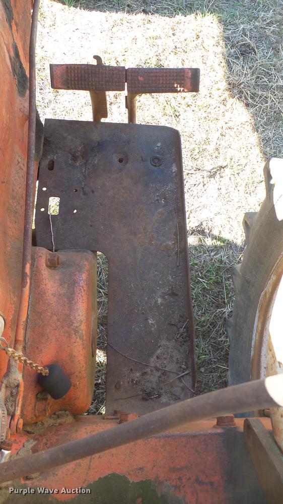 image for item ED9177 Case 211B tractor