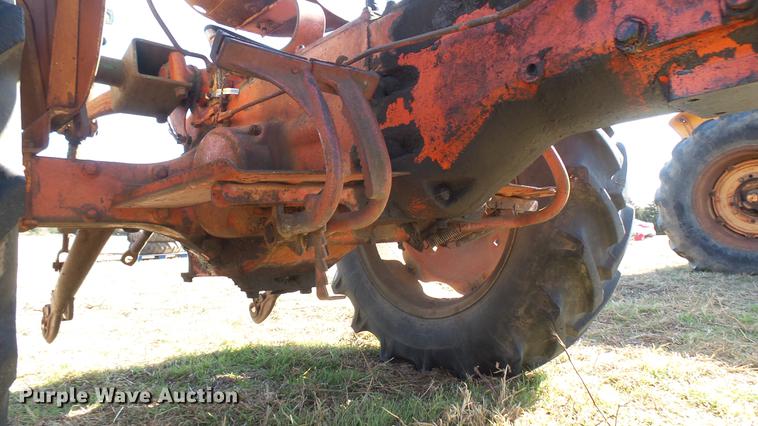 image for item ED9177 Case 211B tractor