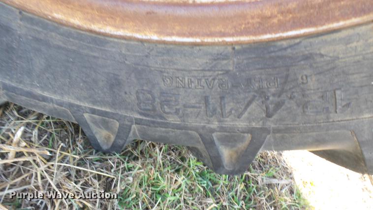 image for item ED9177 Case 211B tractor