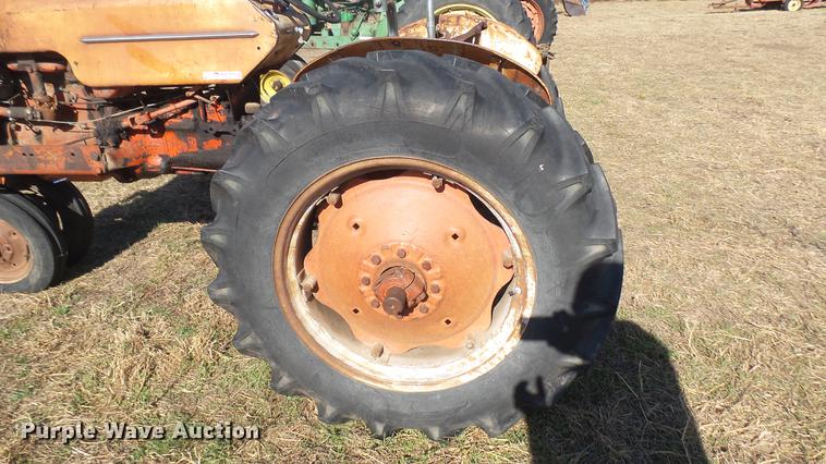 image for item ED9177 Case 211B tractor