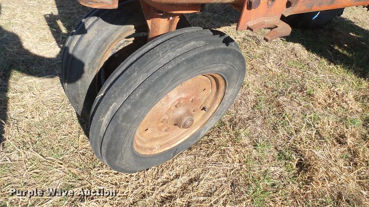 image for item ED9177 Case 211B tractor