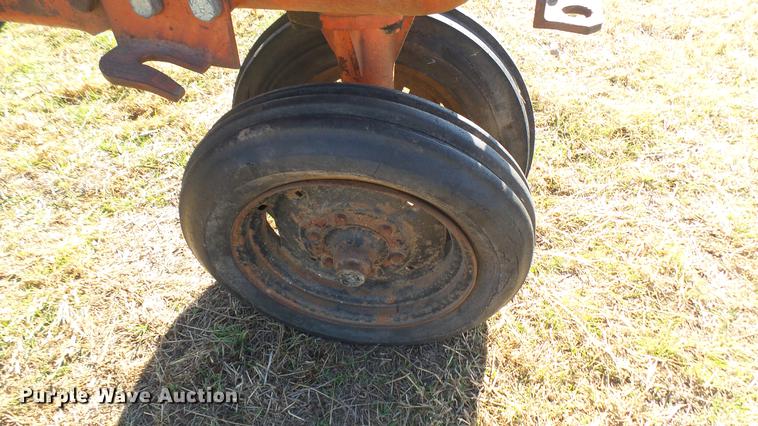 image for item ED9177 Case 211B tractor