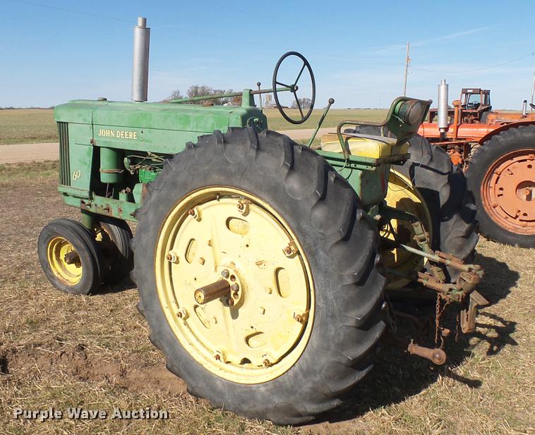 image for item ED9178 John Deere 60 tractor