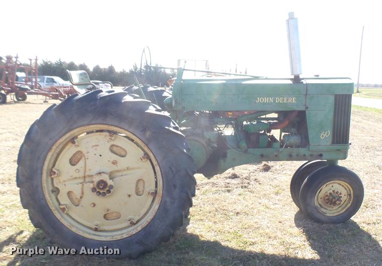 image for item ED9178 John Deere 60 tractor