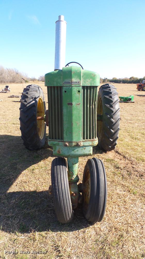 image for item ED9178 John Deere 60 tractor