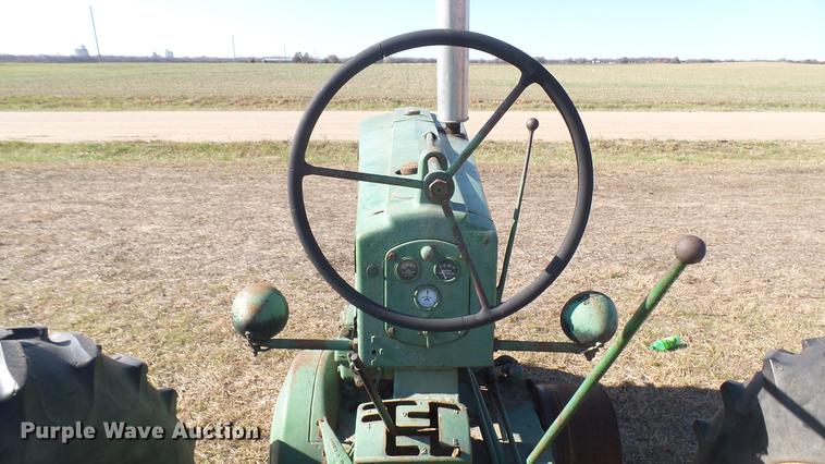 image for item ED9178 John Deere 60 tractor