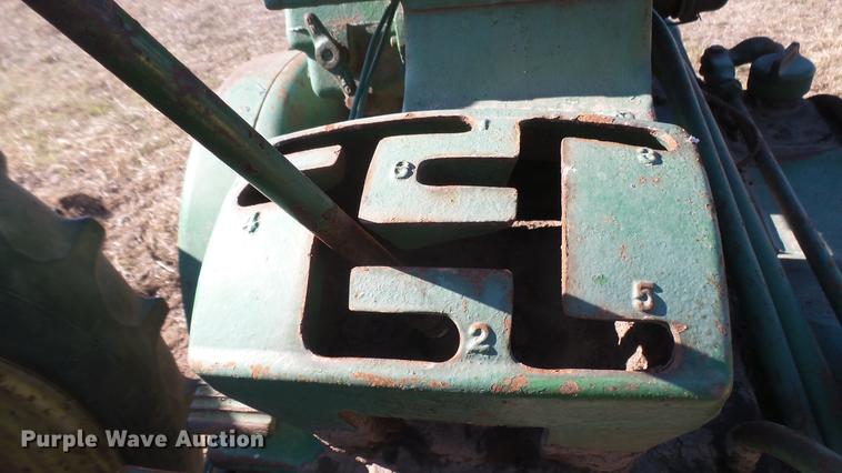 image for item ED9178 John Deere 60 tractor