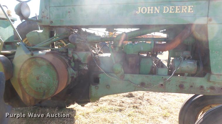 image for item ED9178 John Deere 60 tractor