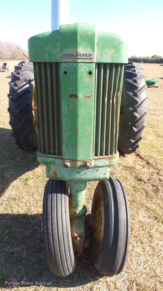 image for item ED9178 John Deere 60 tractor
