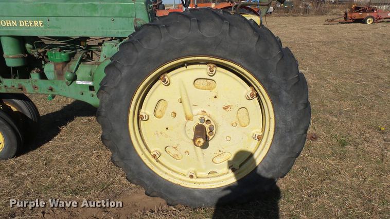 image for item ED9178 John Deere 60 tractor