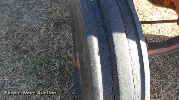 image for item ED9180 Case LA tractor