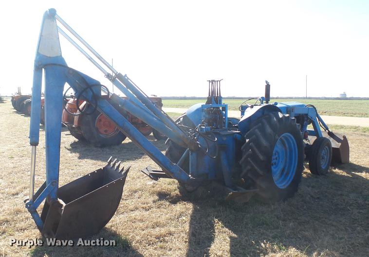 image for item ED9181 Fordson Major backhoe