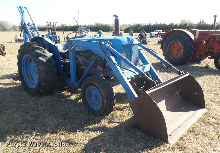 image for item ED9181 Fordson Major backhoe