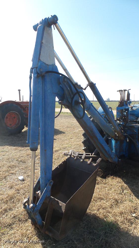 image for item ED9181 Fordson Major backhoe