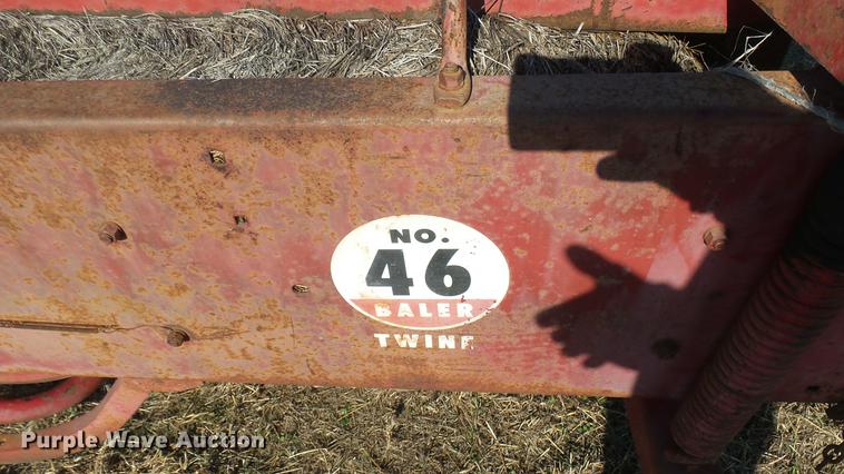 image for item ED9182 International 46 square baler