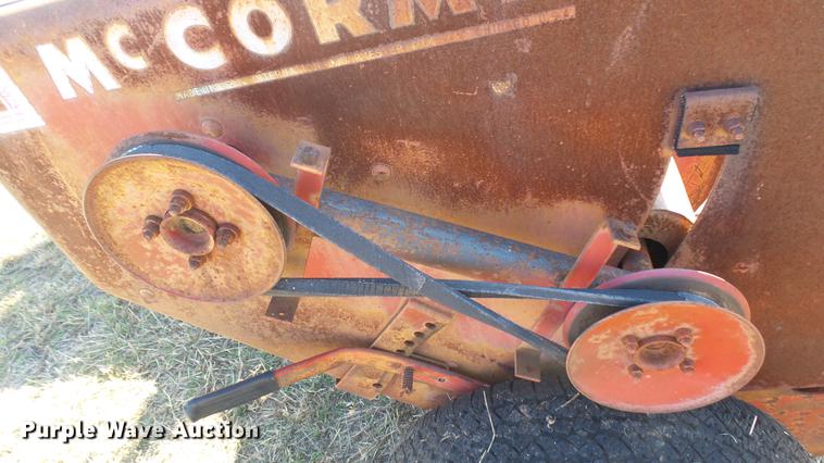 image for item ED9182 International 46 square baler