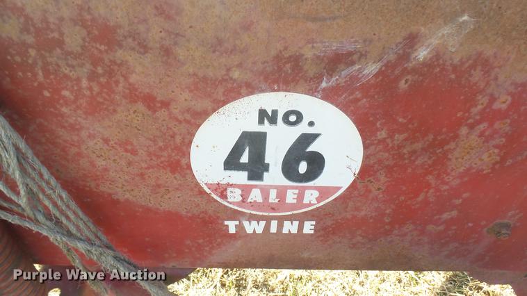 image for item ED9182 International 46 square baler