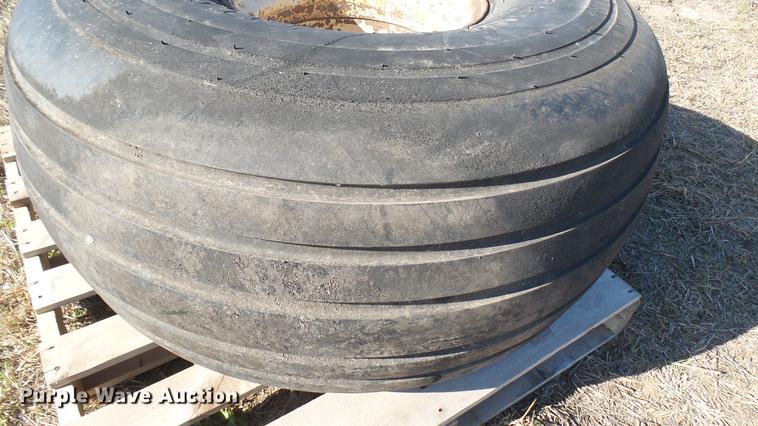 image for item ED9184 Firestone 21.5-16.1 tires