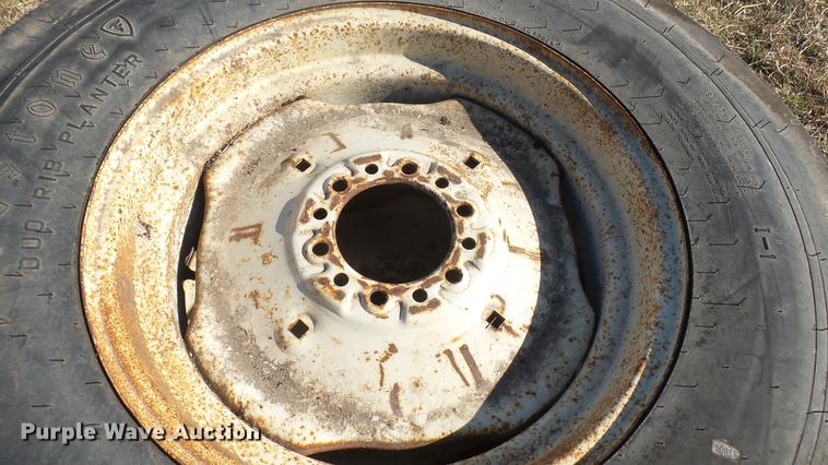 image for item ED9185 (2) Firestone 7.50-20 tires