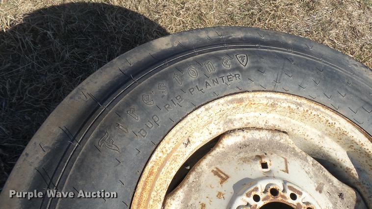 image for item ED9185 (2) Firestone 7.50-20 tires