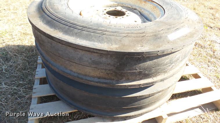 image for item ED9185 (2) Firestone 7.50-20 tires
