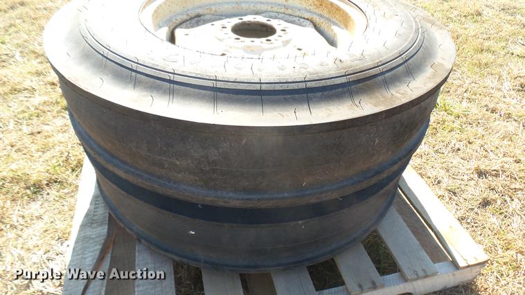 image for item ED9185 (2) Firestone 7.50-20 tires