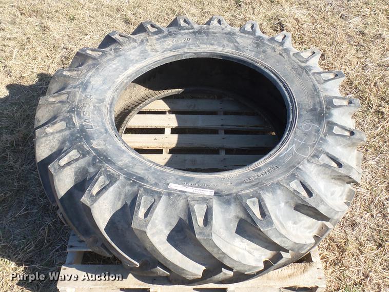image for item ED9186 16.9/14-30 tractor tire