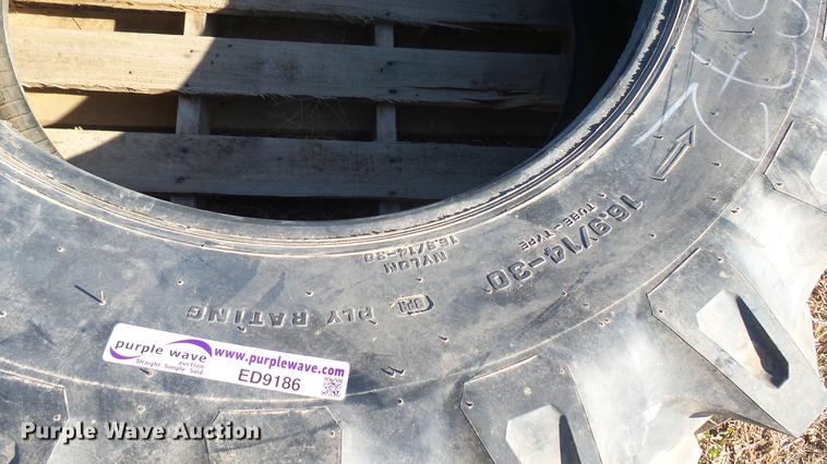 image for item ED9186 16.9/14-30 tractor tire