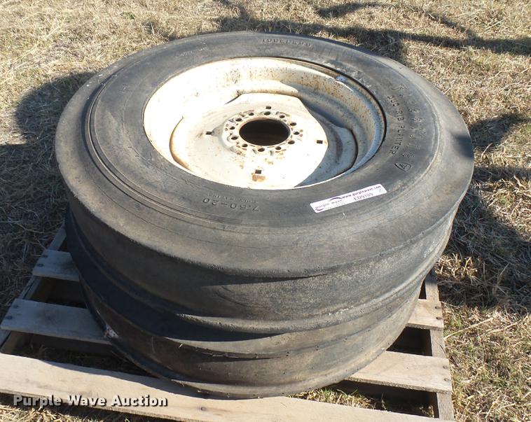 image for item ED9189 (2) Firestone 7.50-20 tires