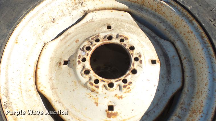 image for item ED9189 (2) Firestone 7.50-20 tires