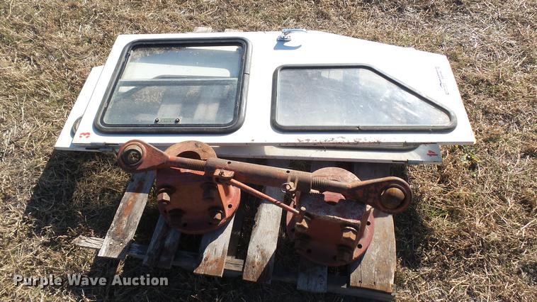 image for item ED9194 International 1066 tractor parts