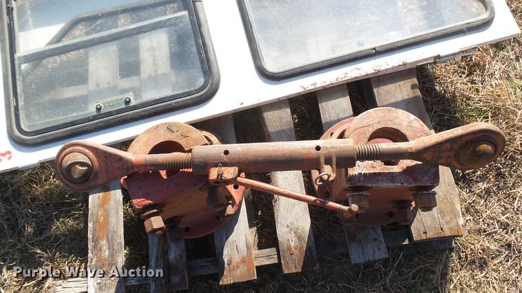 image for item ED9194 International 1066 tractor parts