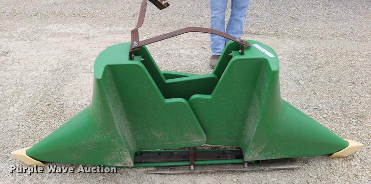 image for item EE9861 John Deere snout set