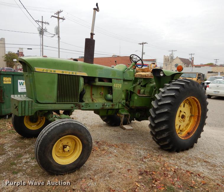 image for item J5649 1972 John Deere 4020 tractor