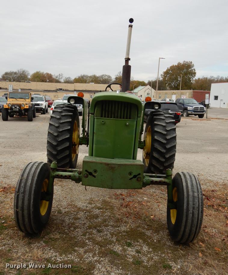 image for item J5649 1972 John Deere 4020 tractor
