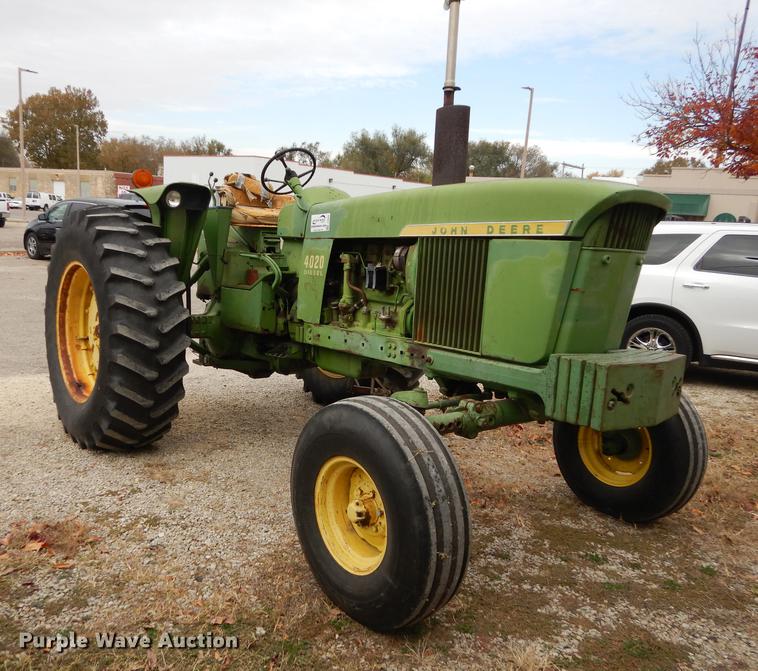 image for item J5649 1972 John Deere 4020 tractor