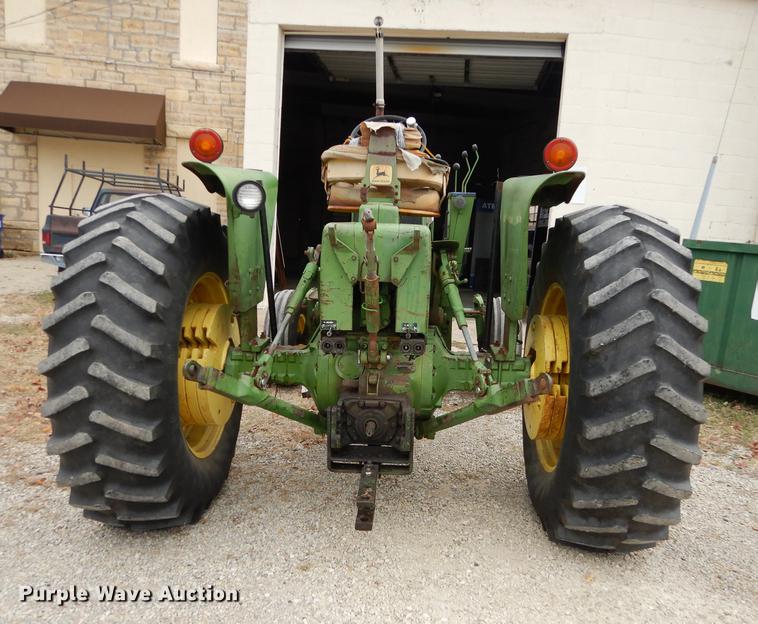image for item J5649 1972 John Deere 4020 tractor