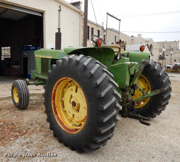 image for item J5649 1972 John Deere 4020 tractor