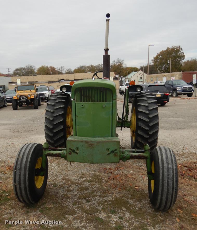 image for item J5649 1972 John Deere 4020 tractor