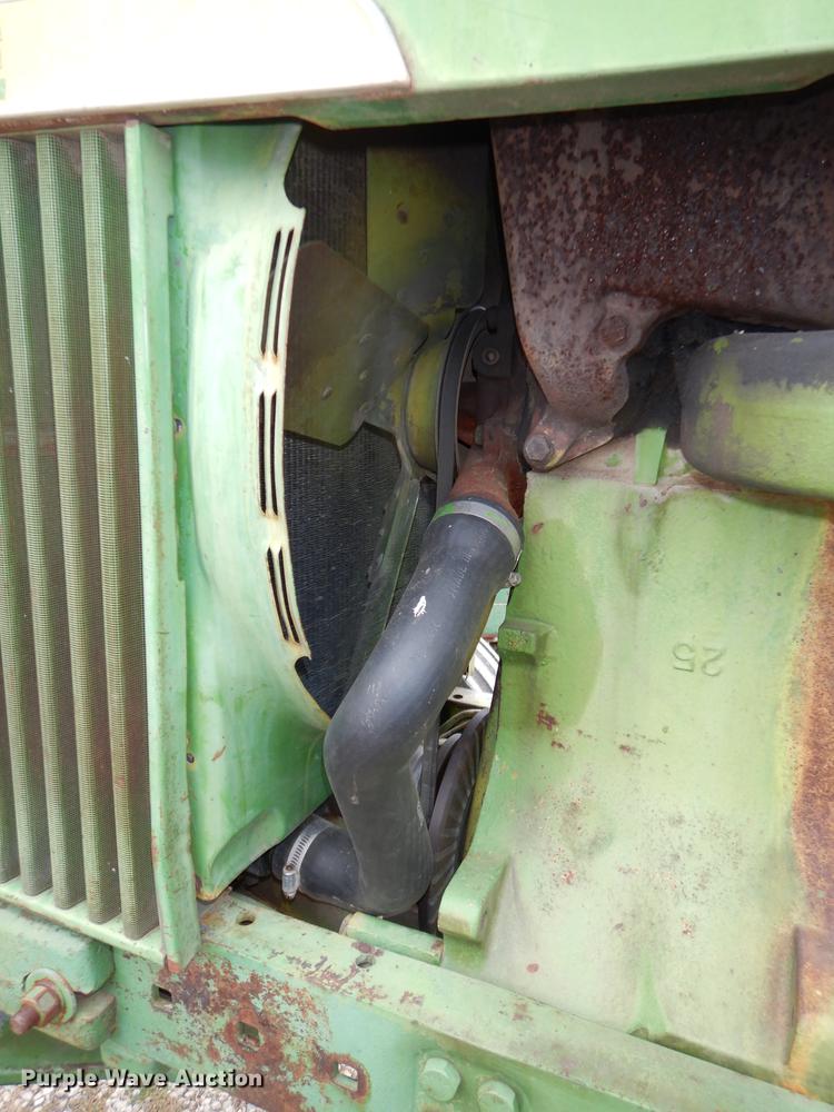 image for item J5649 1972 John Deere 4020 tractor