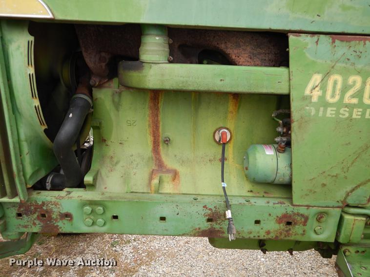 image for item J5649 1972 John Deere 4020 tractor