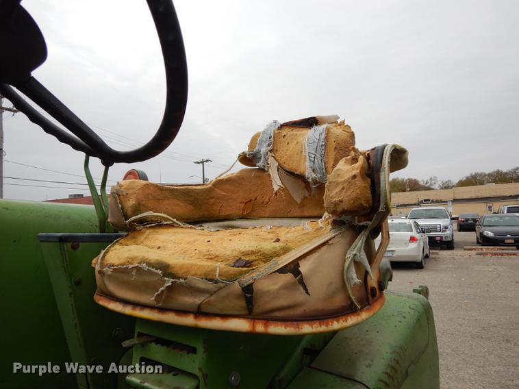 image for item J5649 1972 John Deere 4020 tractor