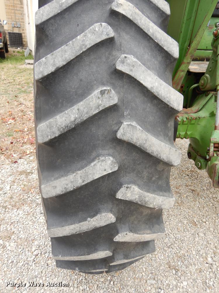 image for item J5649 1972 John Deere 4020 tractor