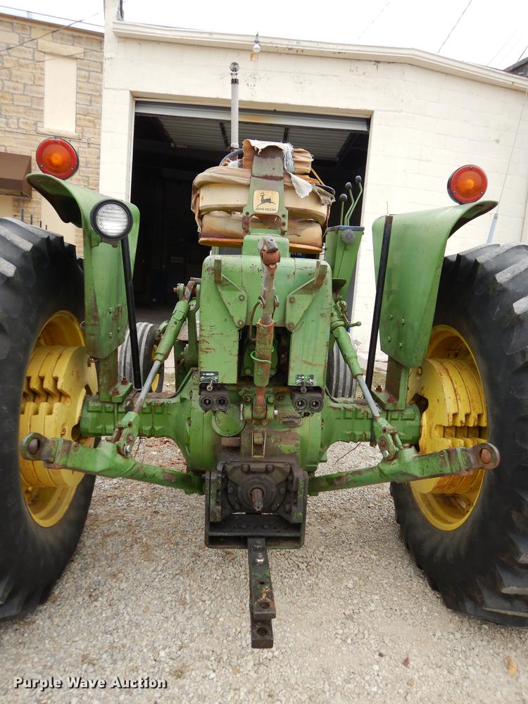 image for item J5649 1972 John Deere 4020 tractor