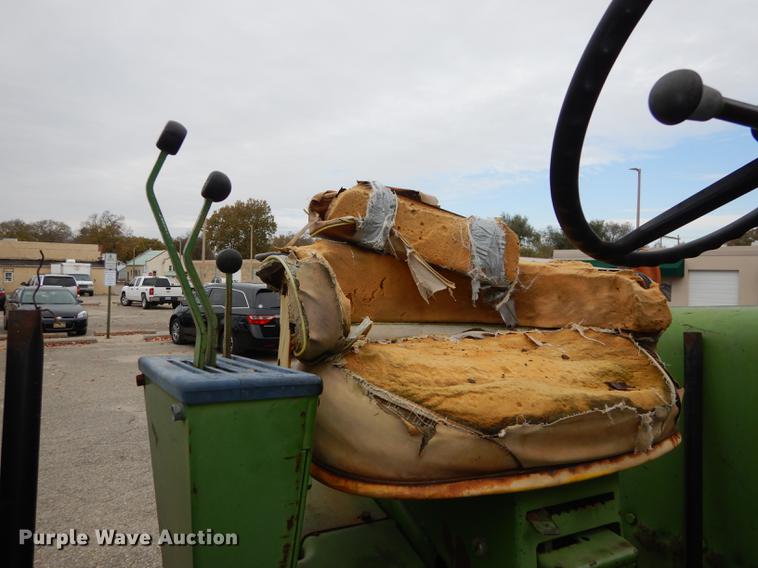 image for item J5649 1972 John Deere 4020 tractor