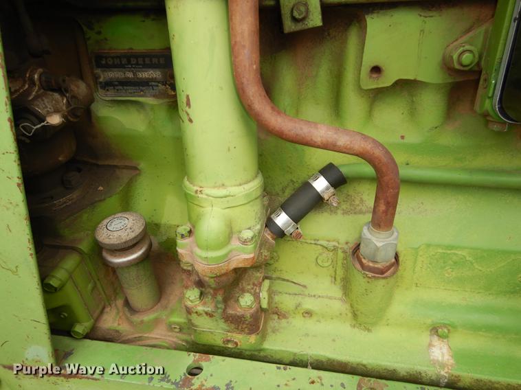 image for item J5649 1972 John Deere 4020 tractor