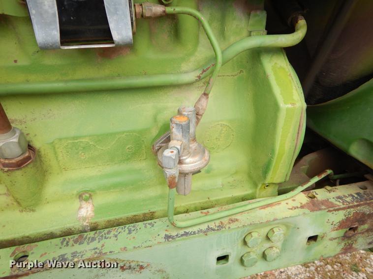 image for item J5649 1972 John Deere 4020 tractor