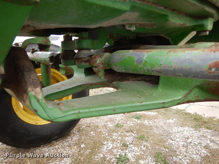 image for item J5649 1972 John Deere 4020 tractor